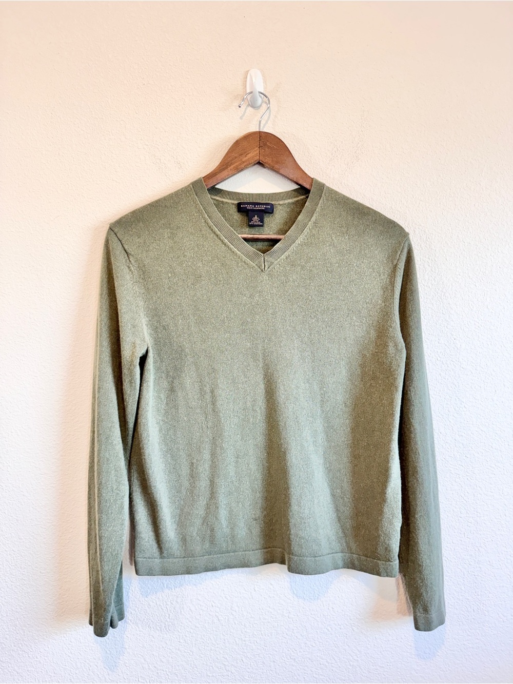 Banana Republic Silk Cashmere Sweater S Sage Green Quiet Luxury V Neck K85